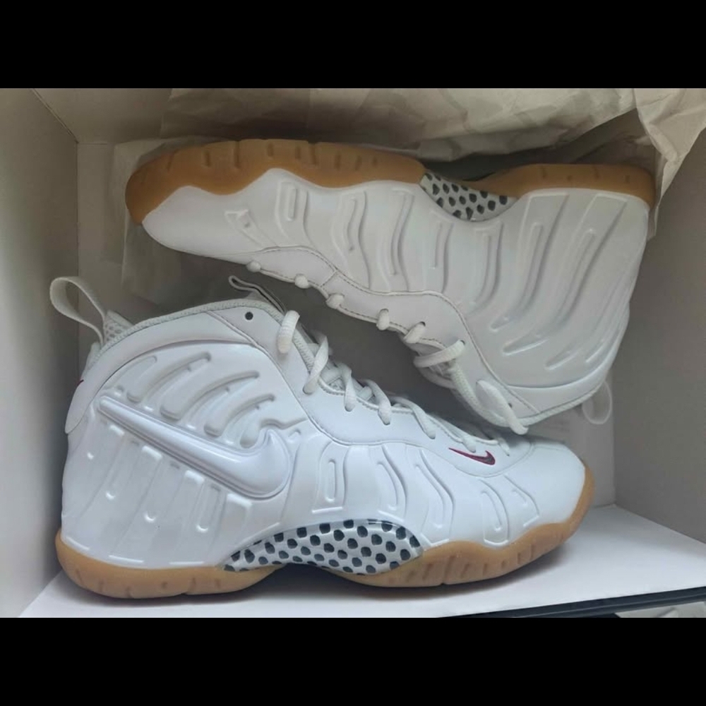 Nike Kids White Sneakers with Gum Sole